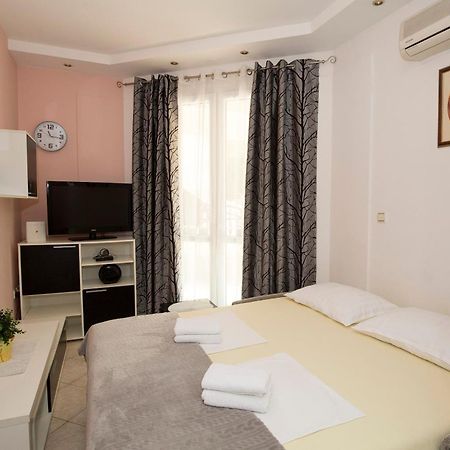 Apartman Roza オミシュ エクステリア 写真